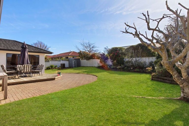 Photo of property in 5 Hoyte Place, Pukehangi, Rotorua, 3015