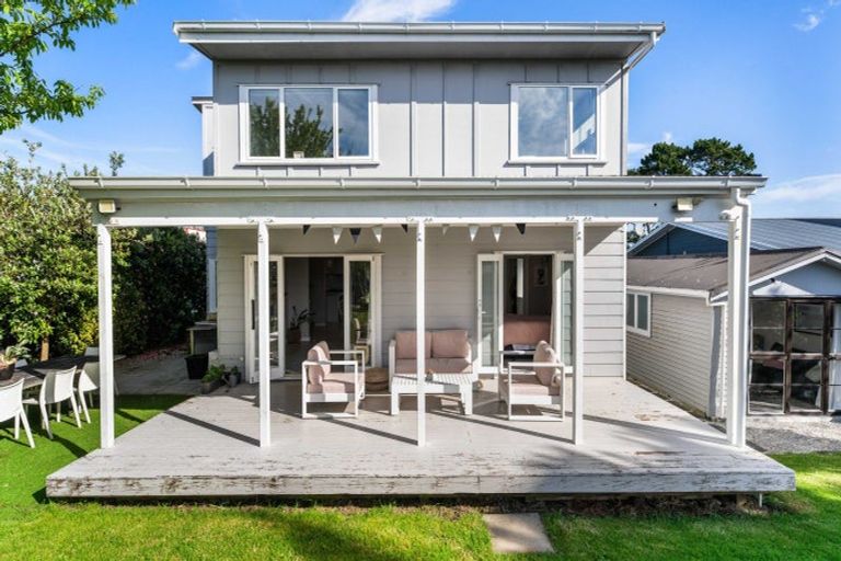 Photo of property in 25 Stevenson Road, Clarks Beach, 2122