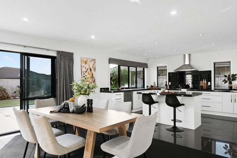 Photo of property in 5 Briar Rose Court, Huntington, Hamilton, 3210