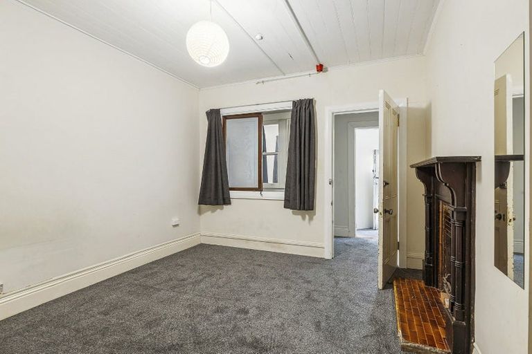 Photo of property in 195 The Terrace, Wellington Central, Wellington, 6011