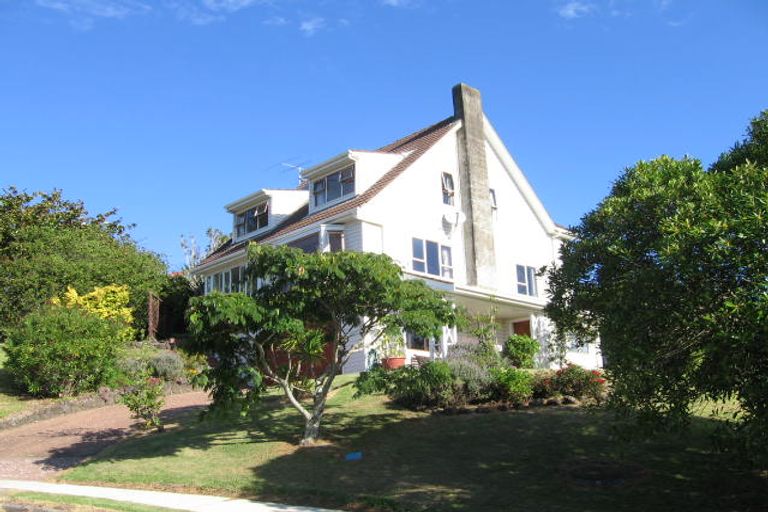 Photo of property in 16 Fallow Street, Browns Bay, Auckland, 0630