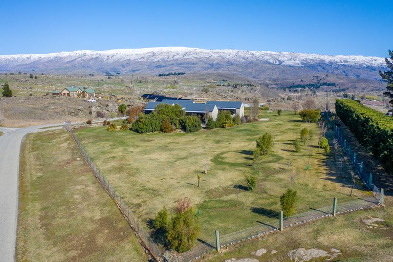 Photo of property in 23 Old Golf Course Road, Bridge Hill, Alexandra, 9320