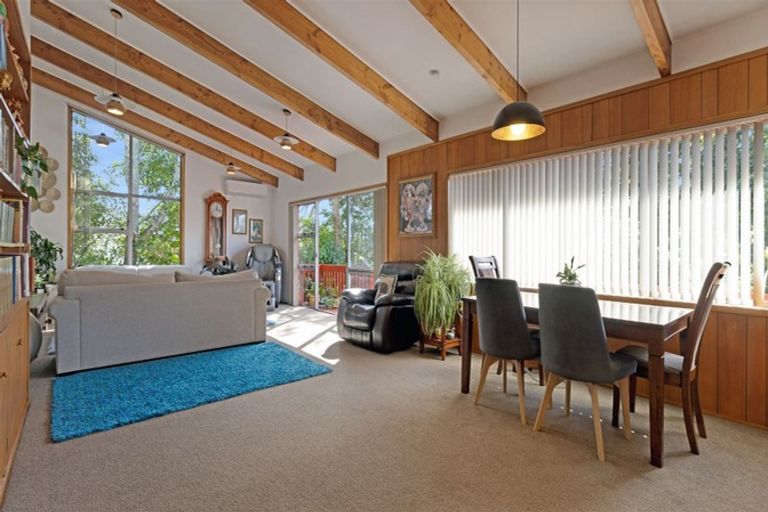 Photo of property in 151 Waimumu Road, Massey, Auckland, 0614