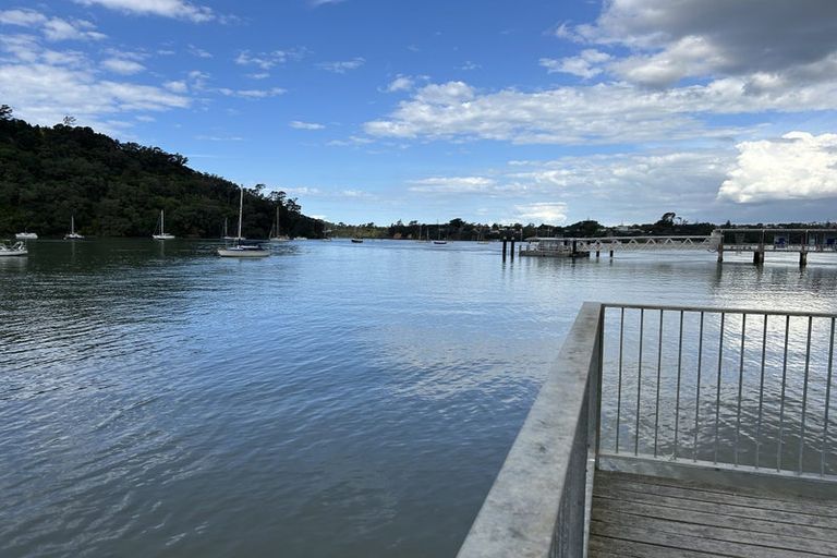 Photo of property in 14 David Carnegie Road, Hobsonville, Auckland, 0616