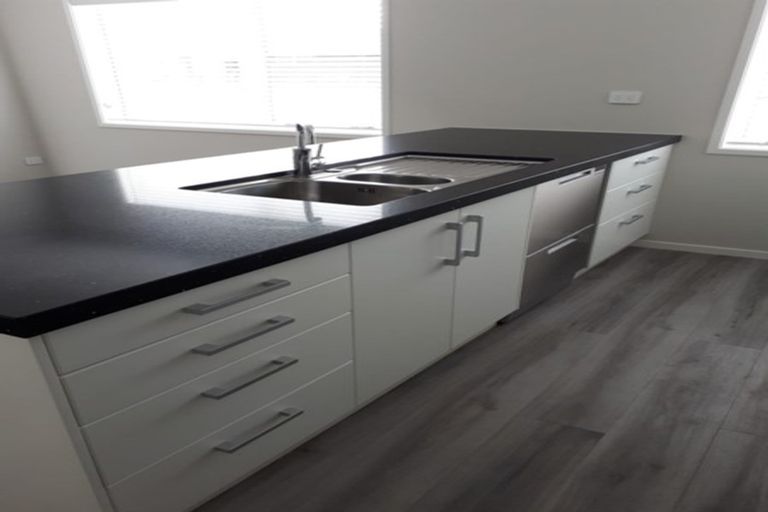 Photo of property in 12 Naeo Close, Papamoa Beach, Papamoa, 3118