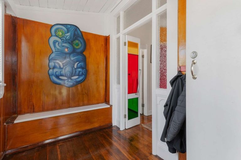 Photo of property in 113 Cornfoot Street, Castlecliff, Whanganui, 4501