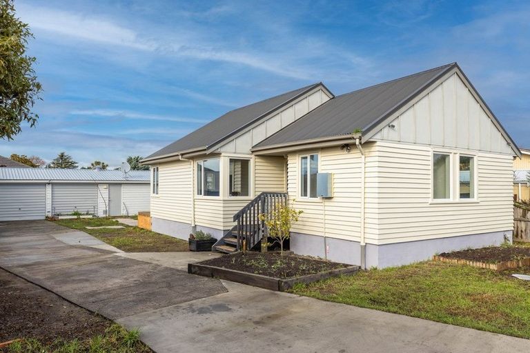 Photo of property in 4 Saint Heliers Crescent, Aranui, Christchurch, 8061