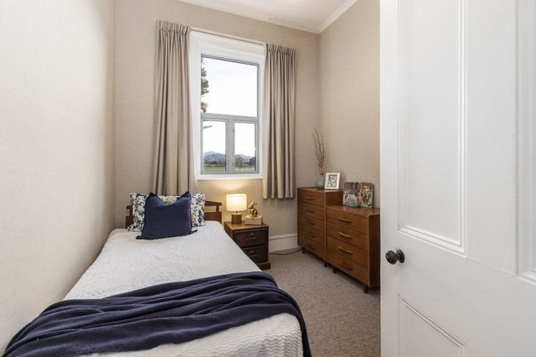 Photo of property in 18 Clermont Street, Ward, Seddon, 7285