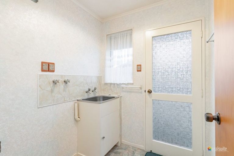 Photo of property in 1/9 Hay Street, Ebdentown, Upper Hutt, 5018