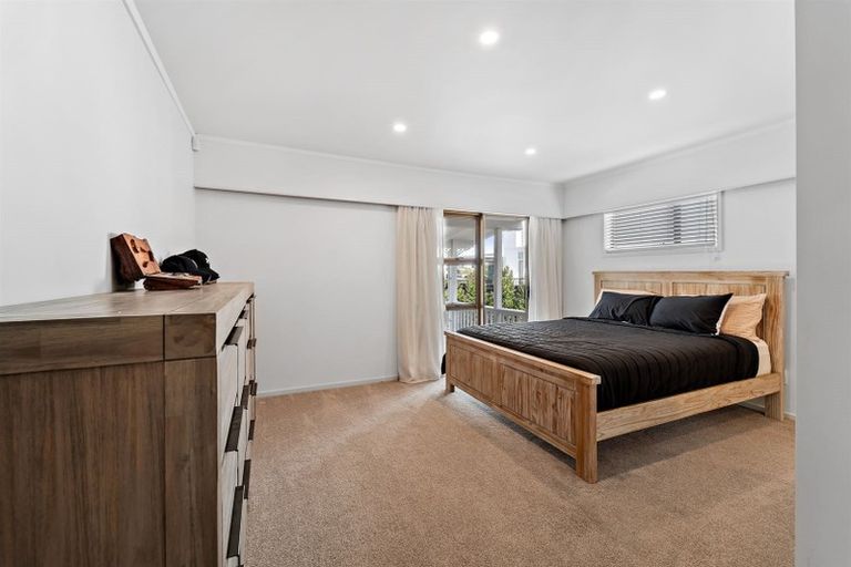 Photo of property in 9b Centreway Road, Orewa, 0931