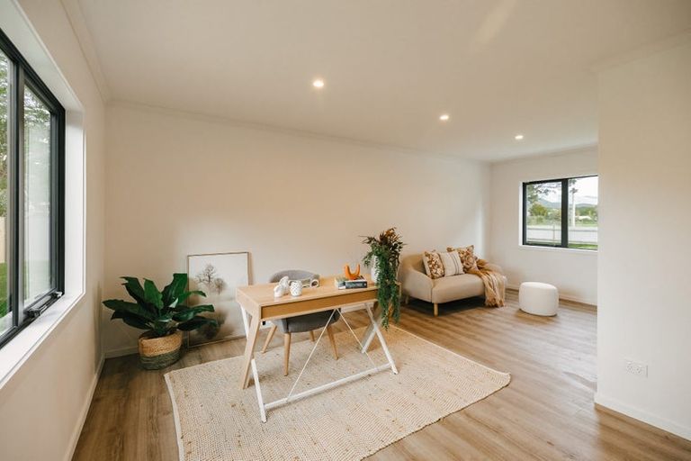 Photo of property in 31 Muhunoa Road East, Ohau, Levin, 5570