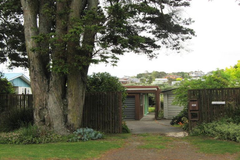 Photo of property in 48 Ladies Mile, Manly, Whangaparaoa, 0930