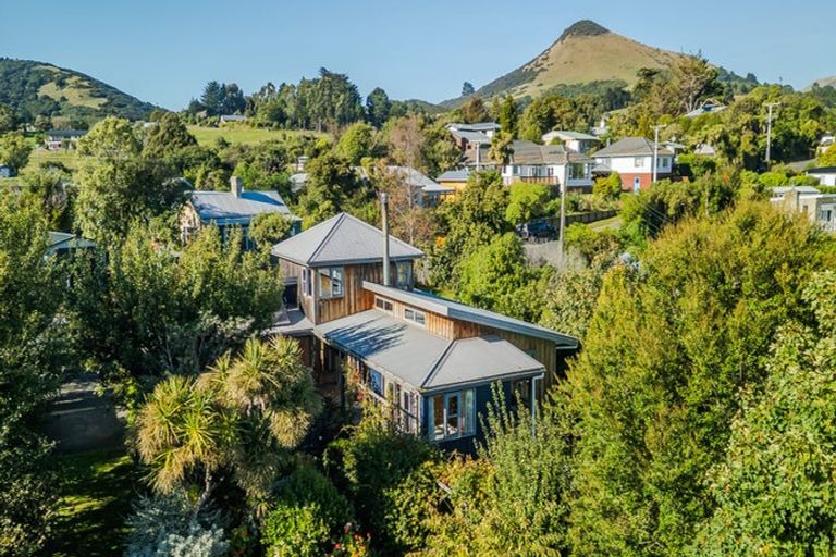 Photo of property in 12 Beaconsfield Road, Portobello, Dunedin, 9014