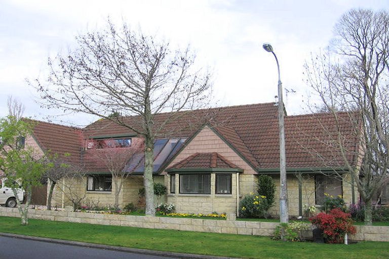 Photo of property in 23 Caccia Birch Lane, Hokowhitu, Palmerston North, 4410