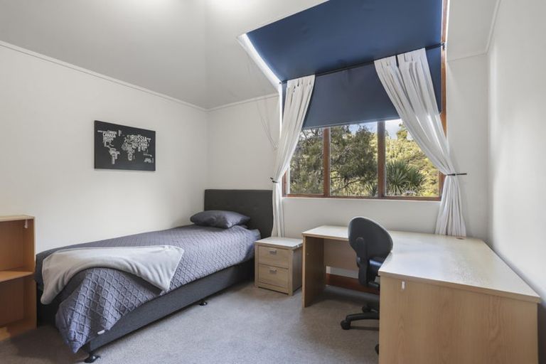 Photo of property in 47 Rimu Road, Oratia, Auckland, 0604