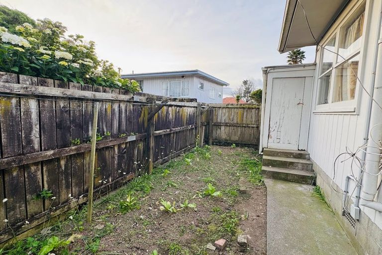 Photo of property in 3/9 Oxford Road, Manurewa, Auckland, 2102