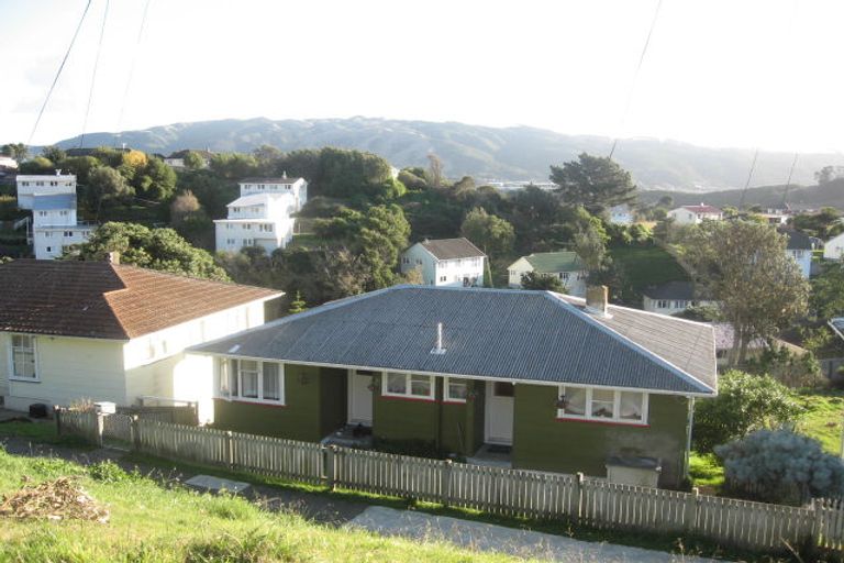 Photo of property in 38 Hereford Street, Cannons Creek, Porirua, 5024
