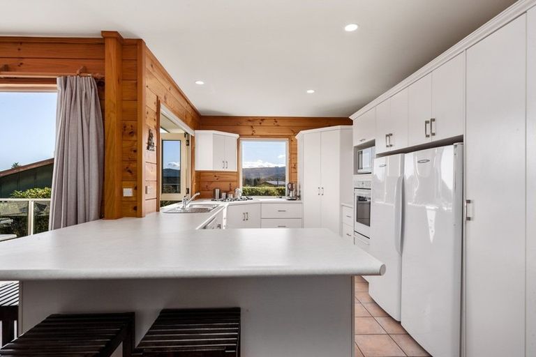 Photo of property in 31 Angela Place, Kinloch, Taupo, 3377