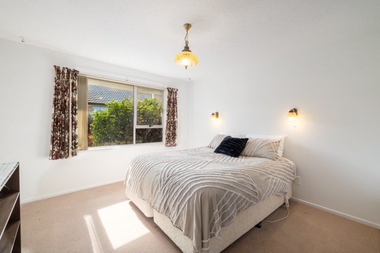 Photo of property in 2/45 Valecrest Avenue, Parklands, Christchurch, 8083