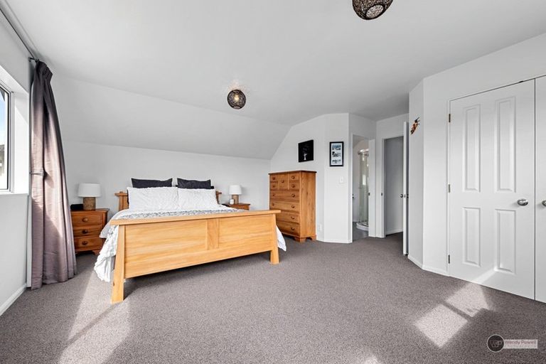 Photo of property in 10a Kauri Street, Woburn, Lower Hutt, 5011