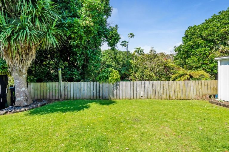Photo of property in 3 Tukapa Street, Westown, New Plymouth, 4310
