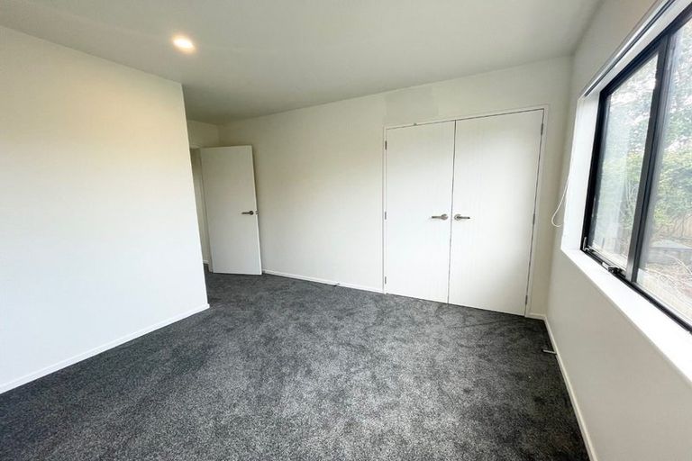 Photo of property in 114c Bruce Mclaren Road, Henderson, Auckland, 0612