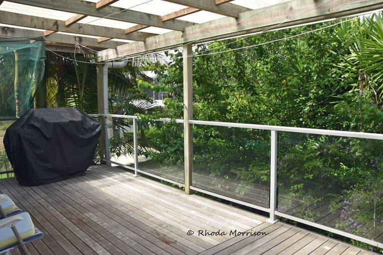 Photo of property in 16 Mariner Cove Road, Tinopai, Matakohe, 0593