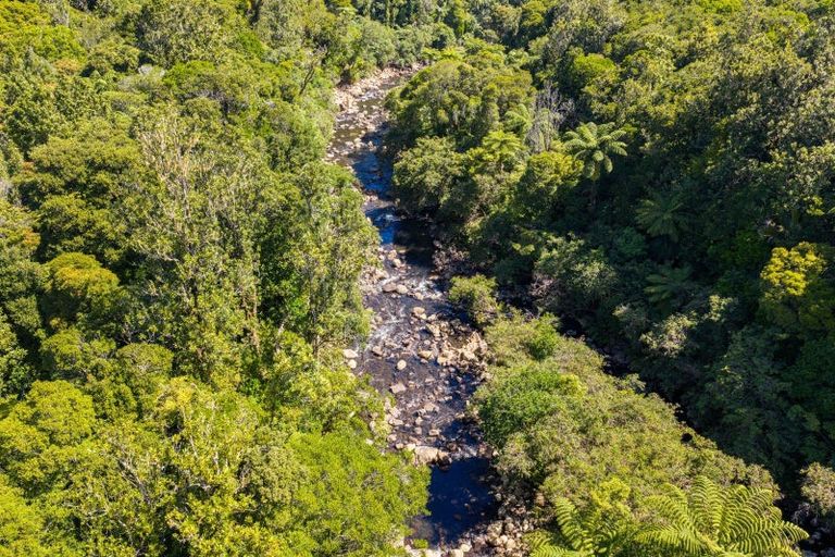 Photo of property in 1052 Wekaweka Road, Waimamaku, Kaikohe, 0473