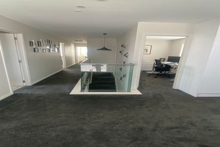 Photo of property in 13 Turret Lane, Hobsonville, Auckland, 0616