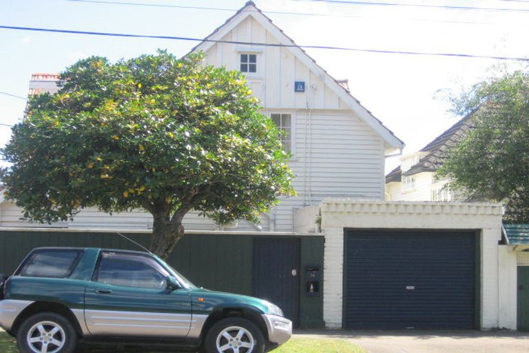 Photo of property in 76 Upland Road, Kelburn, Wellington, 6012