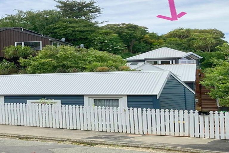 Photo of property in 8a Hawkhurst Road, Lyttelton, 8082