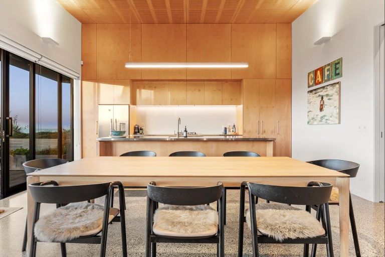 Photo of property in 33 Kokopu Street, Omaha, 0986