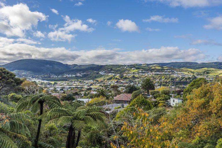 Photo of property in 11 Chester Road, Tawa, Wellington, 5028