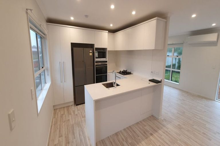 Photo of property in 73 Calluna Crescent, Totara Heights, Auckland, 2105