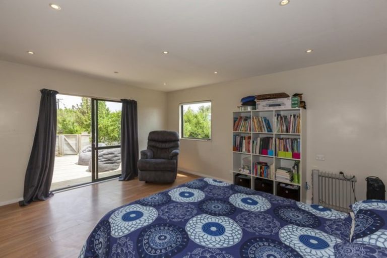 Photo of property in 14 Arawhata Road, Paraparaumu, 5032