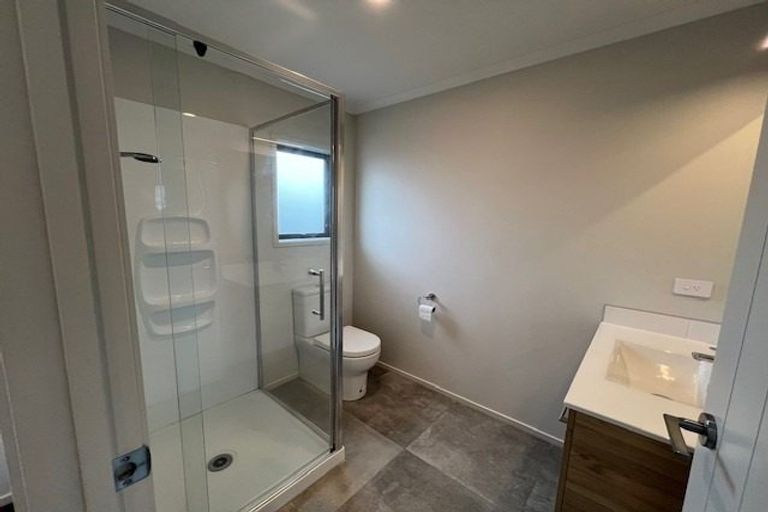 Photo of property in 4 Hooton Drive, Kumeu, 0810