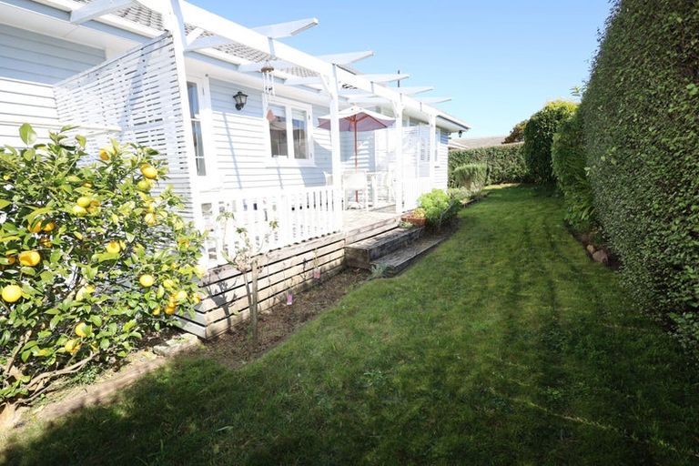 Photo of property in 74 Otumoetai Road, Judea, Tauranga, 3110