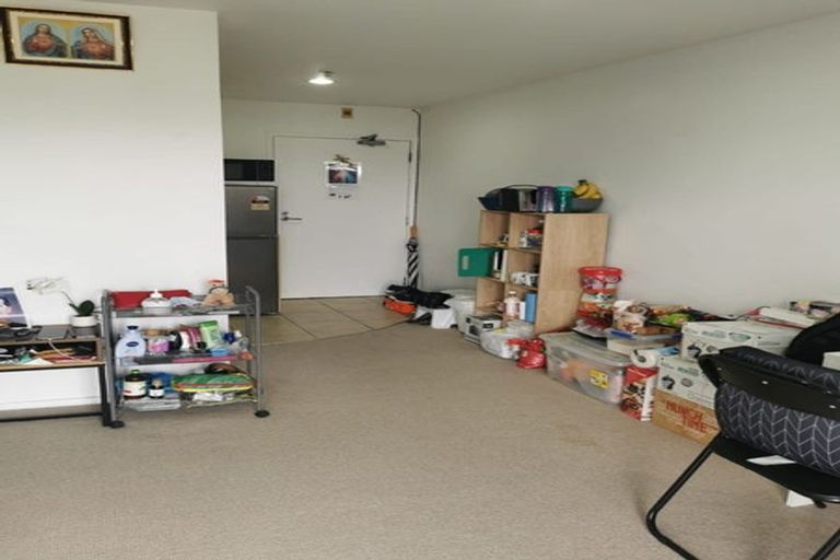Photo of property in 5d/10 Crown Lynn Place, New Lynn, Auckland, 0600