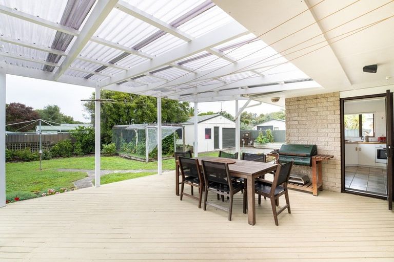 Photo of property in 4 Redwood Place, Te Awanga, 4102