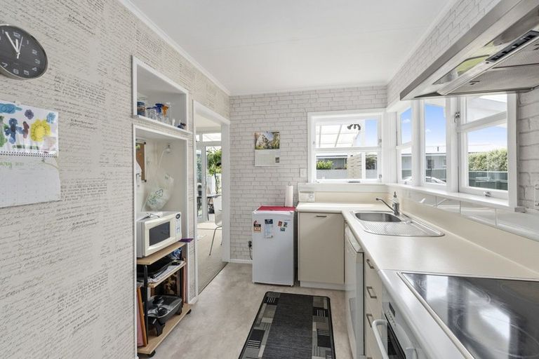 Photo of property in 2 Glen Street, Levin, 5510