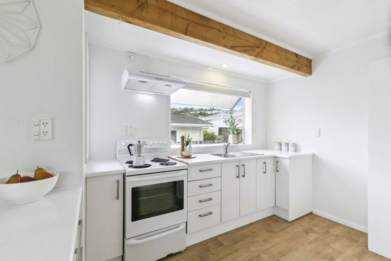 Photo of property in 8a Tarawera Road, Johnsonville, Wellington, 6037