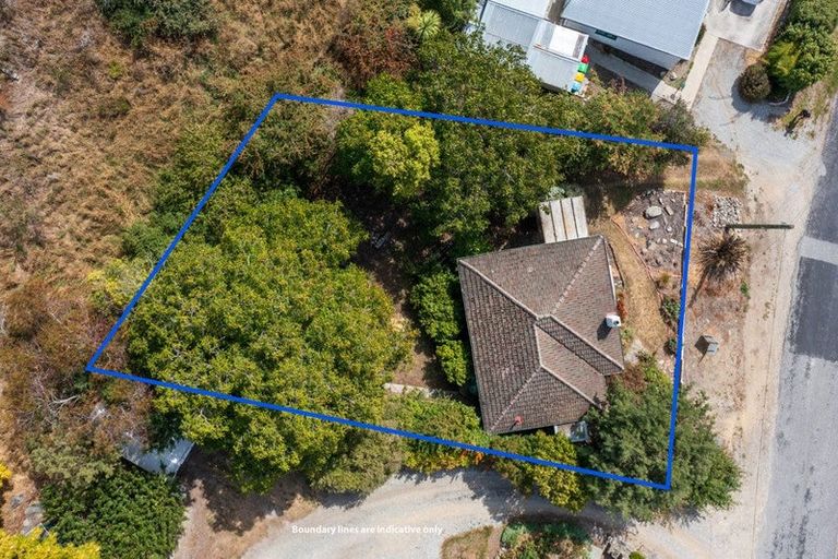 Photo of property in 35 Branxholm Street, Roxburgh, 9500