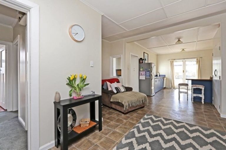 Photo of property in 814 Alexandra Street, Parkvale, Hastings, 4122