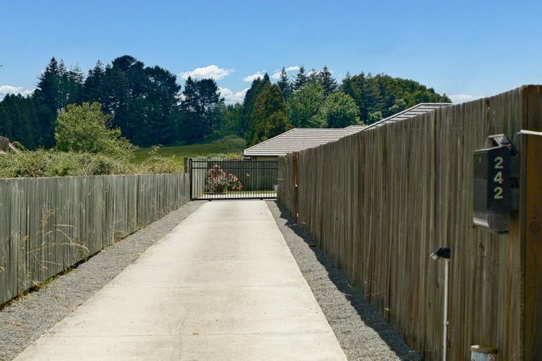 Photo of property in 242 Vaughan Road, Owhata, Rotorua, 3010