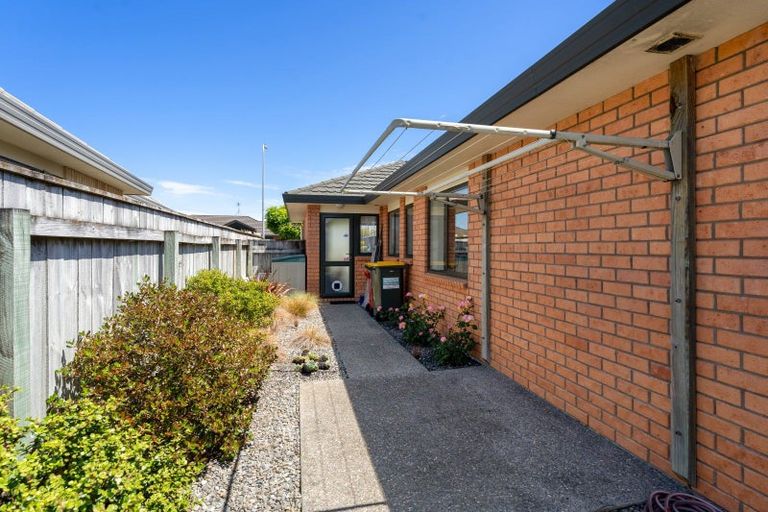 Photo of property in 7 Aburoc Place, Paraparaumu Beach, Paraparaumu, 5032