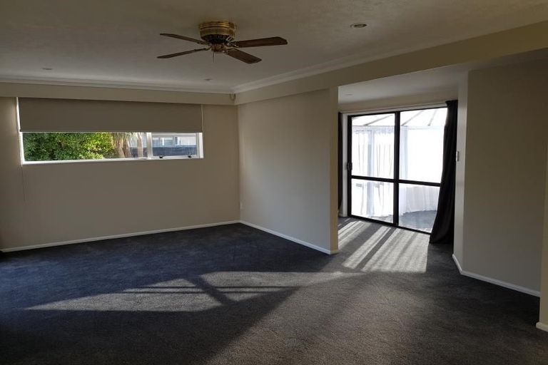 Photo of property in 19c Royal Park Drive, Parklands, Christchurch, 8083