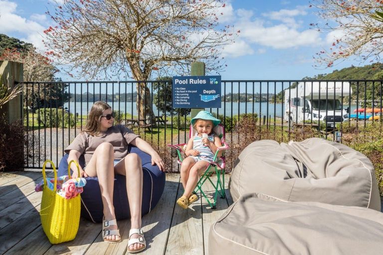 Photo of property in 22 Paihia Road, Paihia, 0200