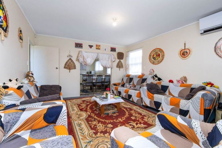 Photo of property in 27 President Avenue, Papakura, 2110
