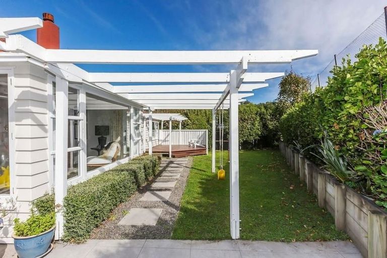 Photo of property in 45 Delhi Crescent, Khandallah, Wellington, 6035