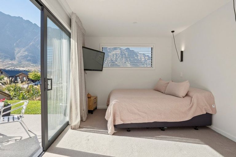 Photo of property in 19 Grain Close, Jacks Point, 9371